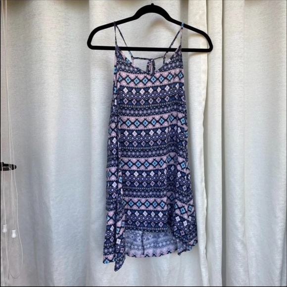 H&M Dresses & Skirts - H&M tribal print dress size 6